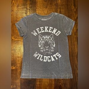 Recycled Karma Weekend Wildcats Steel Gray Vtg Wash Graphic Tee Size Small